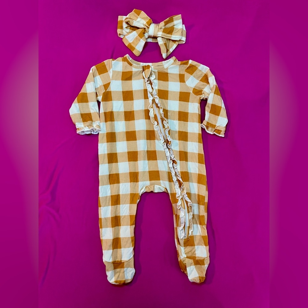 SOLD Mud Pie Zippy and Bow set - Picture 1 of 5